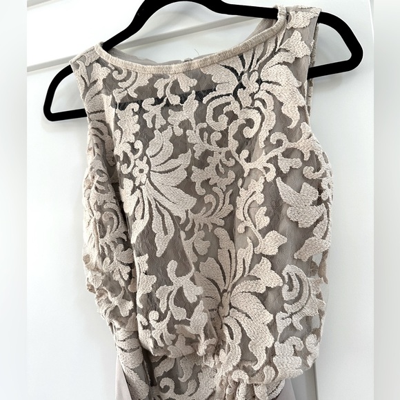 Tadashi Shoji - lace dress with bow - Picture 2 of 8